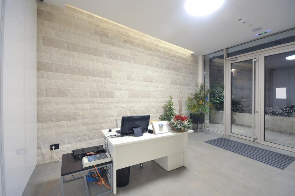 Leona Residences Apartment Budva Exteriör bild