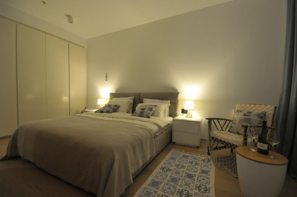 Leona Residences Apartment Budva Exteriör bild